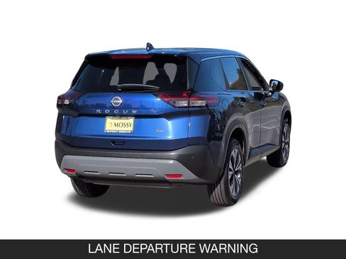 Used 2023 Nissan Rogue SV image 8