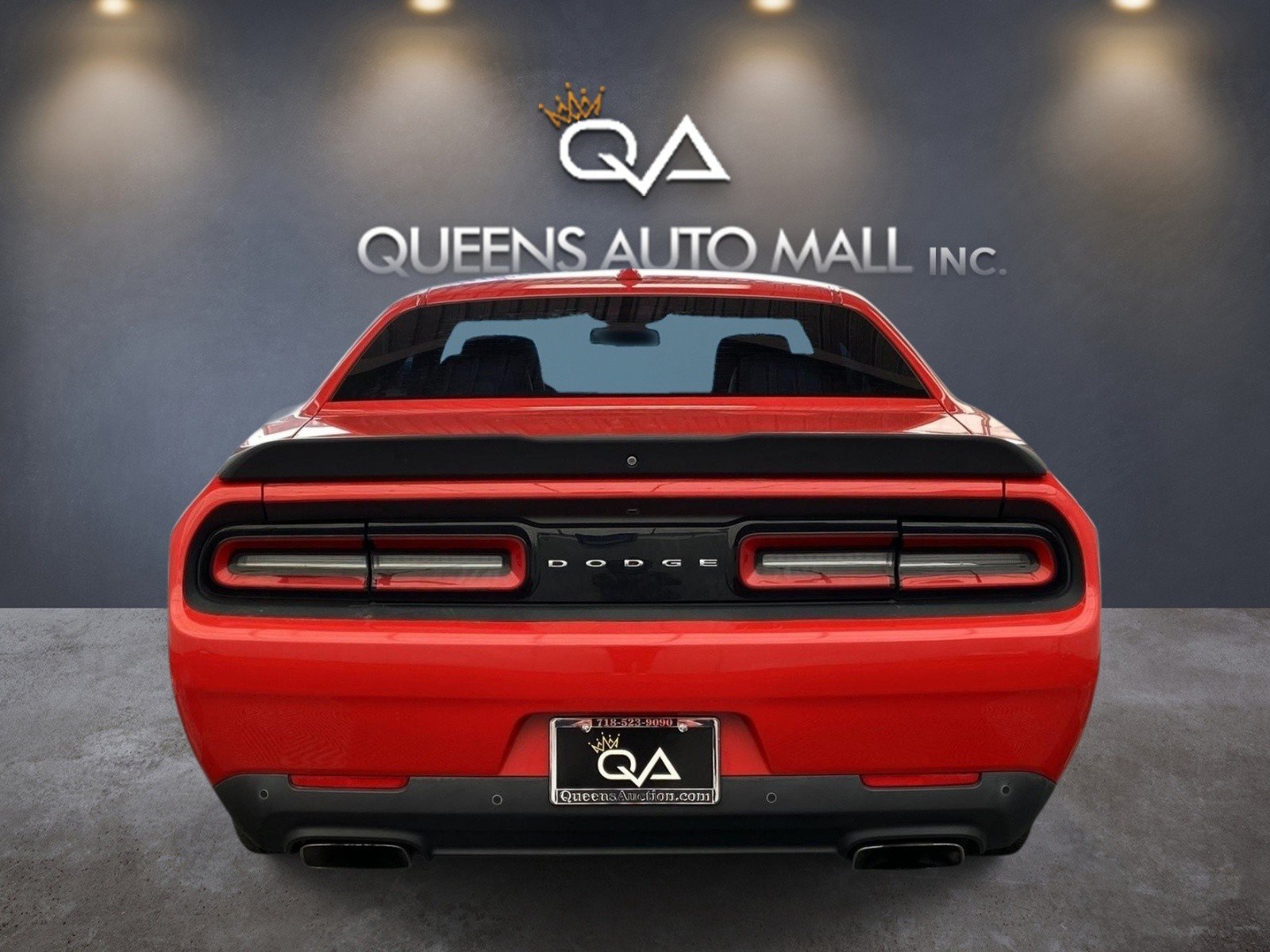 Used 2018 Dodge Challenger R/T Scat Pack w/ Leather Interior Group RWD image 5