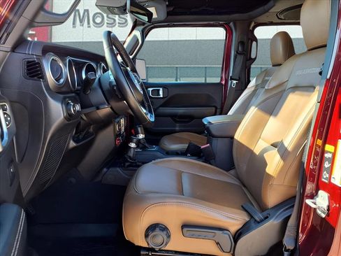 Used 2022 Jeep Wrangler Unlimited Rubicon w/ LED Lighting Group image 12