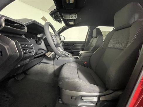 New 2026 Toyota 4Runner SR5 AWD/4WD image 9