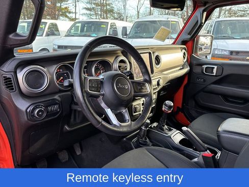 Used 2018 Jeep Wrangler Unlimited Sahara image 8
