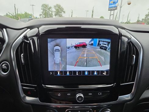 Used 2021 Chevrolet Traverse RS AWD/4WD image 15