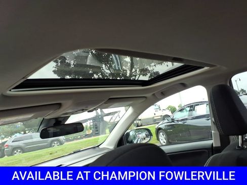 Used 2018 Toyota RAV4 XLE AWD/4WD image 9