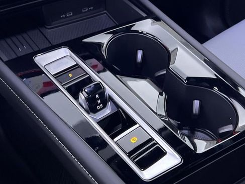 New 2025 Volkswagen Atlas Cross Sport SEL R-Line image 20