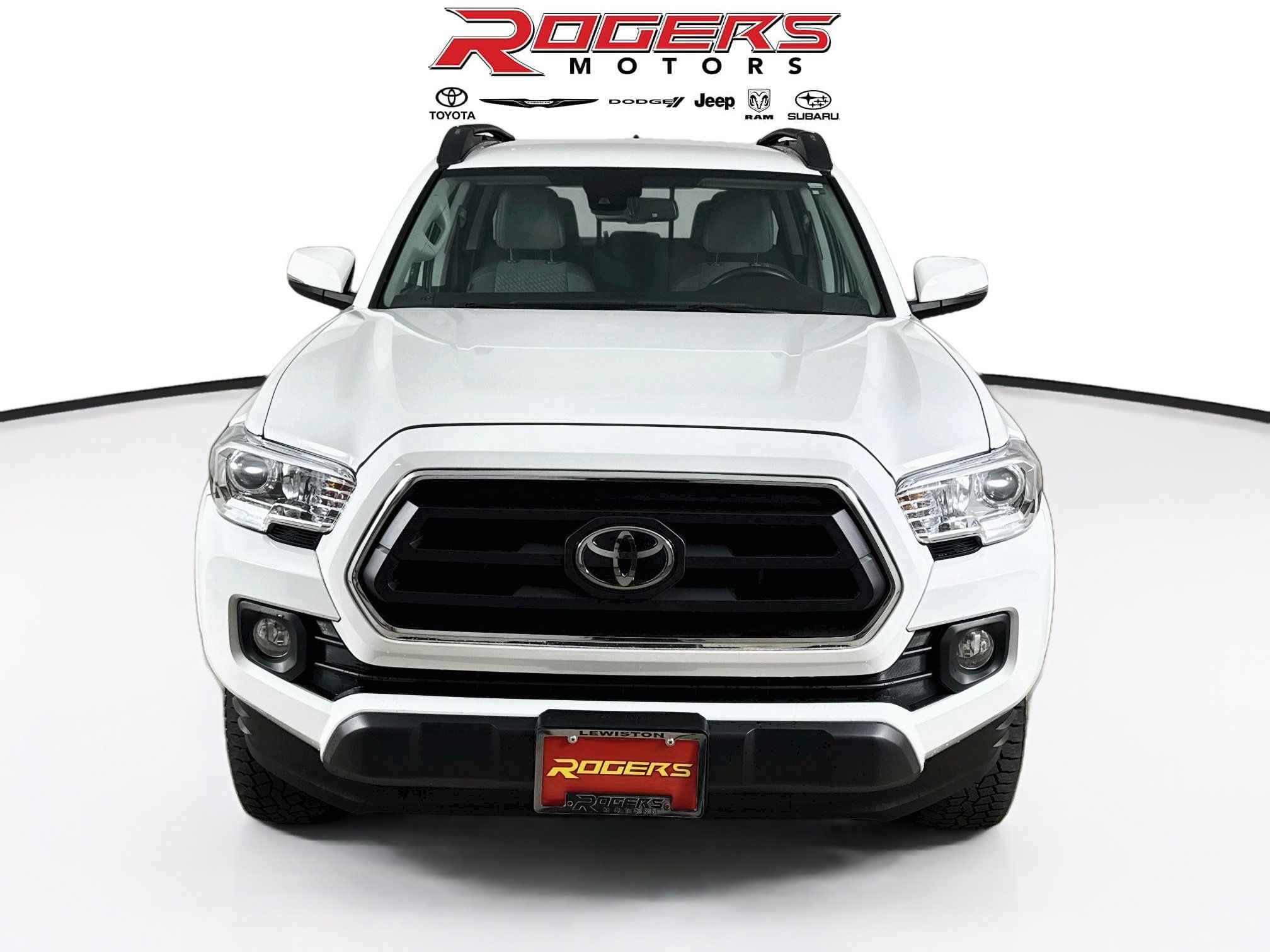 Used 2023 Toyota Tacoma SR5 w/ Technology Package AWD/4WD image 7