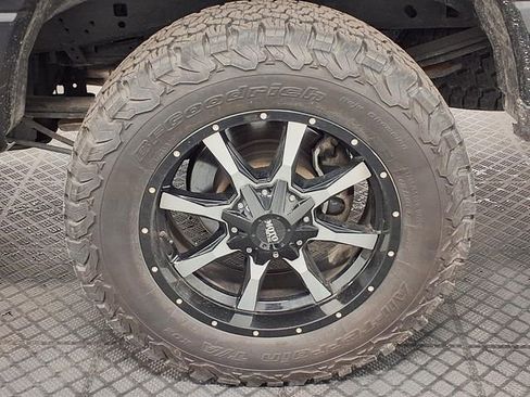 Used 2022 Ford F250 XLT w/ Black Appearance Package AWD/4WD image 29