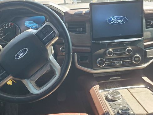 Used 2022 Ford Expedition Limited AWD/4WD image 8
