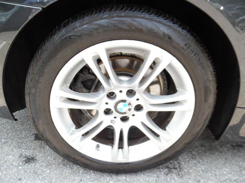 Used 2013 BMW 528i xDrive Sedan AWD/4WD image 26