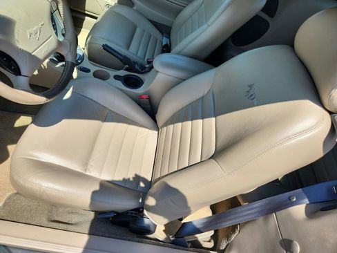 Used 2004 Ford Mustang GT RWD image 12