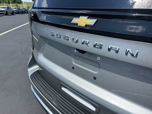 New 2026 Chevrolet Suburban LT w/ Comfort Package AWD/4WD image 11