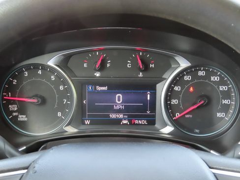 Used 2020 Chevrolet Equinox LT FWD image 17