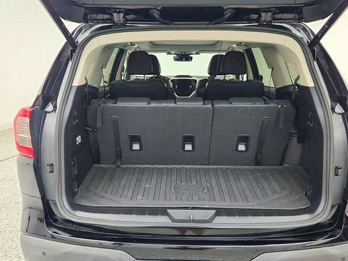 Used 2023 Subaru Ascent Limited w/ Technology Package AWD/4WD image 24