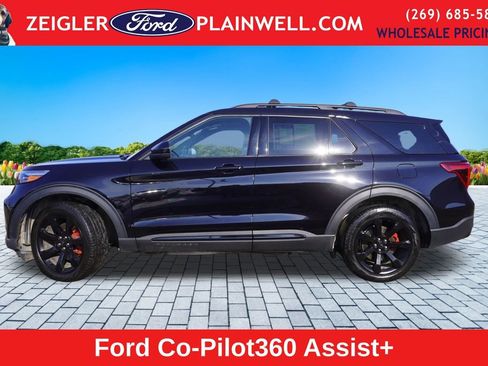 Used 2022 Ford Explorer ST w/ ST Street Pack image 2
