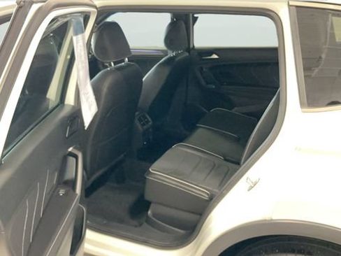 Used 2024 Volkswagen Tiguan SEL R-Line AWD/4WD image 19