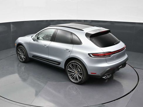 New 2026 Porsche Macan AWD/4WD image 30