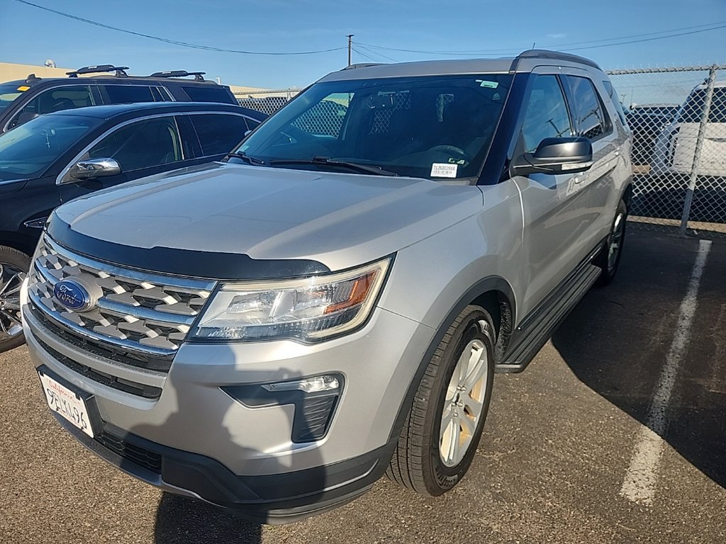 Used 2018 Ford Explorer XLT w/ Equipment Group 201A AWD/4WD image 3
