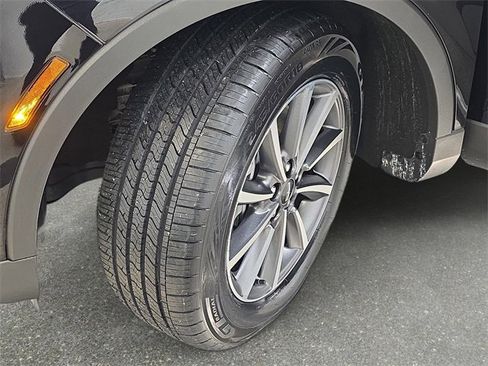 Used 2022 Lincoln Nautilus Standard image 28