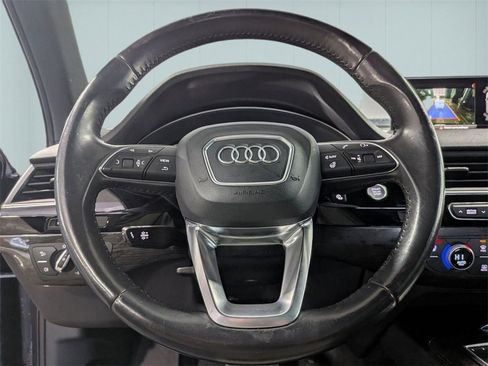 Used 2018 Audi Q7 3.0T Premium image 12