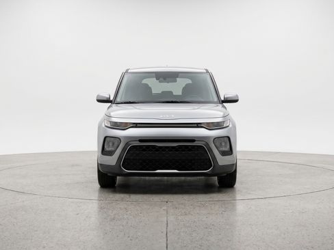 Used 2025 Kia Soul LX w/ LX Technology Package FWD image 2