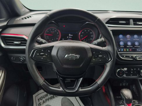 Used 2021 Chevrolet TrailBlazer RS w/ Technology Package FWD image 23
