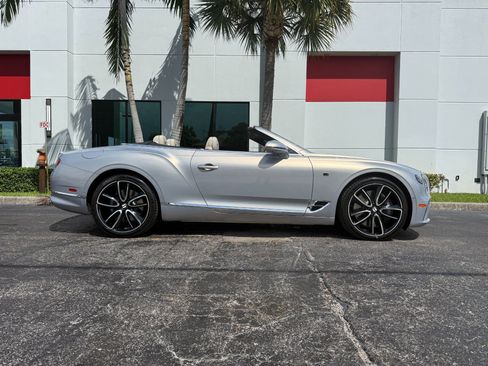 Used 2020 Bentley Continental GT V8 AWD/4WD image 2