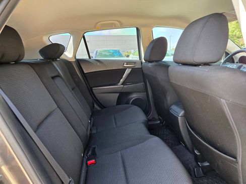 Used 2012 MAZDA MAZDA3 i Touring FWD image 24