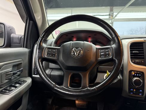 Used 2018 RAM 1500 Big Horn image 12