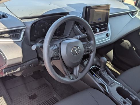 Used 2026 Toyota Corolla LE FWD image 14