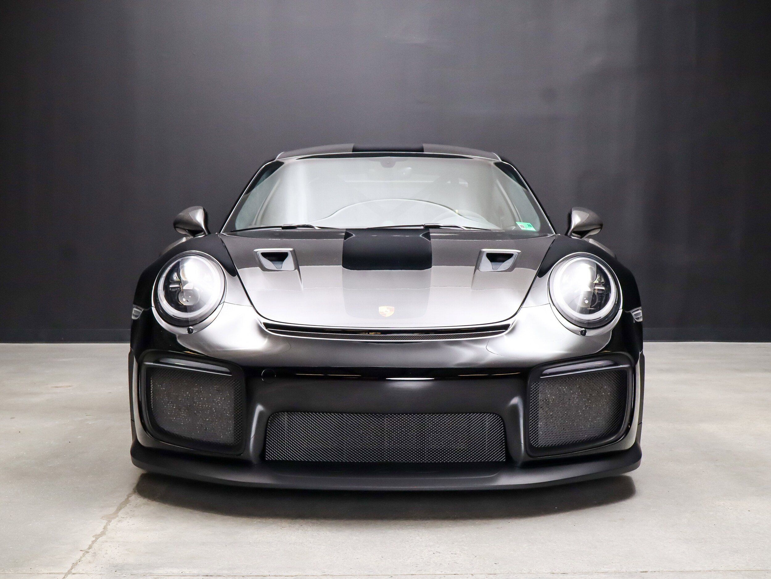 Certified 2018 Porsche 911 GT2 RS RWD image 5