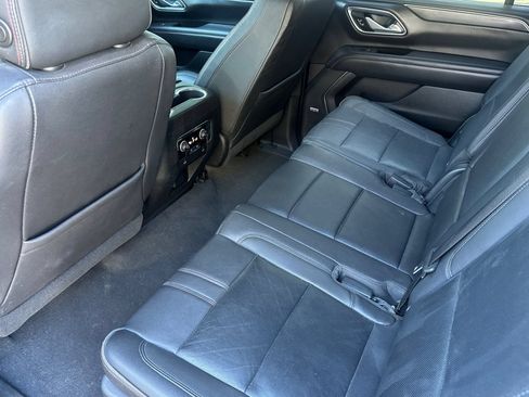 Used 2021 Chevrolet Suburban RST AWD/4WD image 15