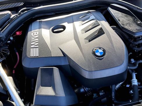 Used 2025 BMW 530i xDrive w/ Premium Package image 35