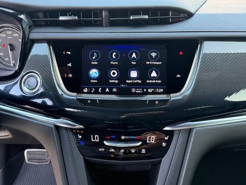 Used 2024 Cadillac XT6 Sport w/ LPO, Bronce Accent Package AWD/4WD image 27