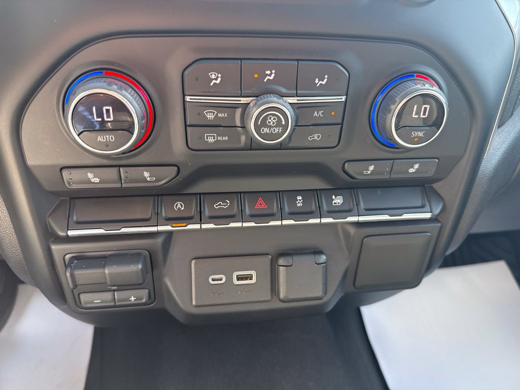 Used 2021 Chevrolet Silverado 1500 RST w/ Bed Protection Package AWD/4WD image 19