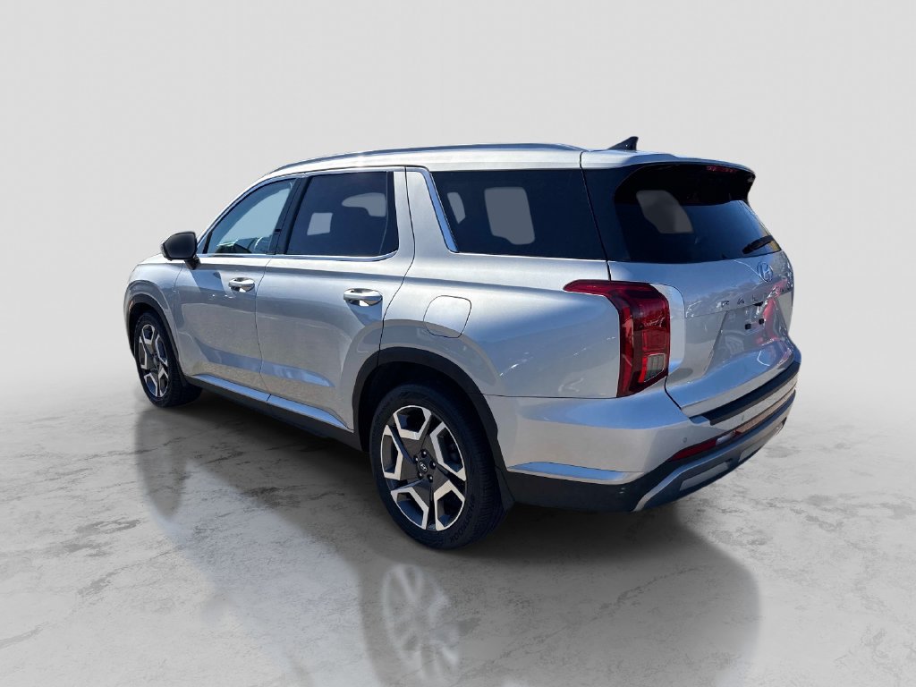 Used 2023 Hyundai Palisade SEL w/ Premium Package AWD/4WD image 3
