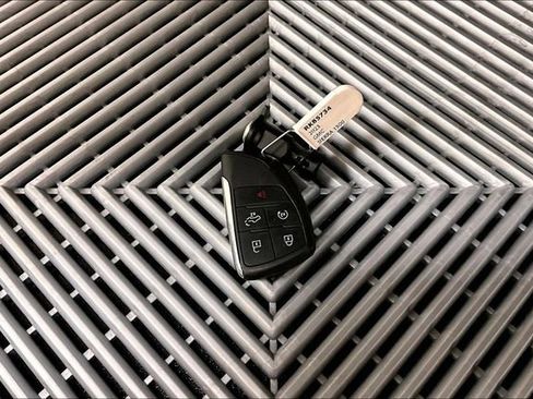 Used 2023 GMC Sierra 1500 AT4 w/ Technology Package image 10