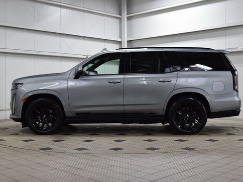 Used 2023 Cadillac Escalade Sport w/ LPO, ONYX Package image 4