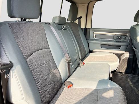 Used 2018 RAM 1500 Big Horn AWD/4WD image 26
