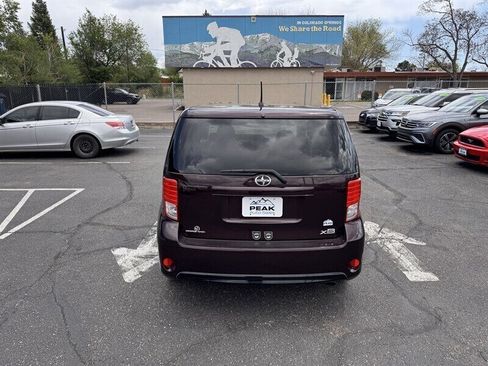 Used 2015 Scion xB FWD image 6