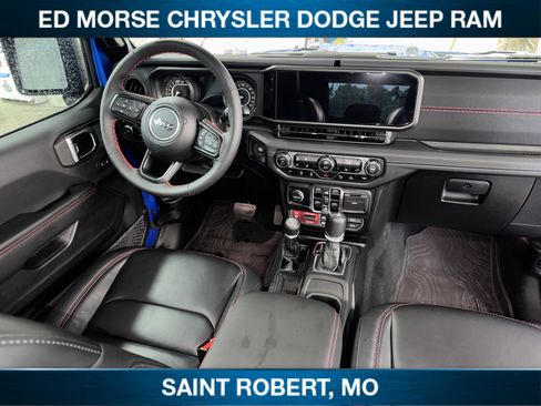 Used 2024 Jeep Wrangler Unlimited Rubicon w/ Technology Group AWD/4WD image 29