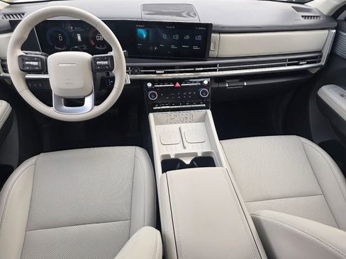 Used 2025 Hyundai Santa Fe SEL image 12