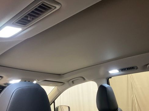 Used 2023 Subaru Ascent Touring image 29