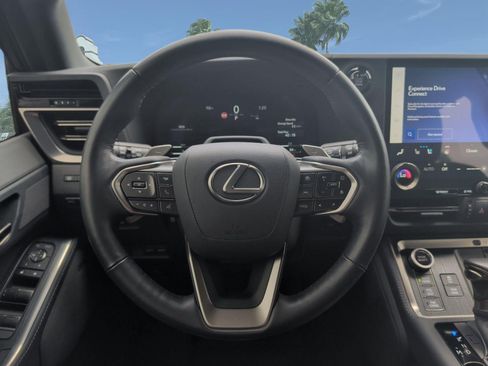 Certified 2025 Lexus GX 550 AWD/4WD image 13