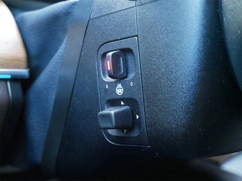 Used 2021 Mercedes-Benz GLS 450 4MATIC image 24