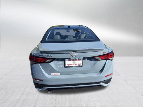 New 2025 Nissan Sentra SR w/ SR Premium Package FWD image 4