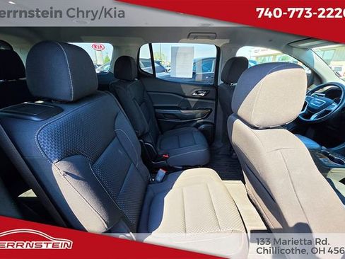 Used 2021 GMC Acadia SLE w/ Driver Convenience Package FWD image 28
