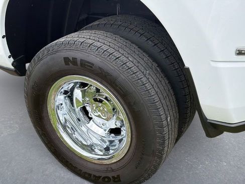 Used 2020 RAM 3500 Tradesman image 9