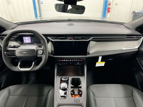 New 2026 Jeep Cherokee Laredo AWD/4WD image 5