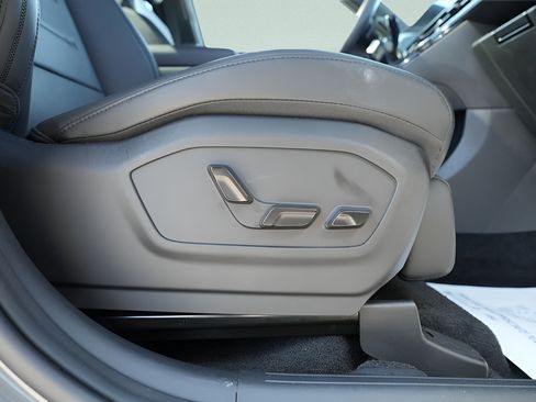 Used 2025 Hyundai Santa Fe Calligraphy AWD/4WD image 17