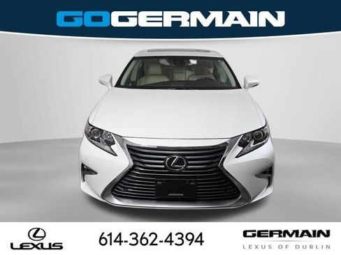 Used 2017 Lexus ES 350 w/ Premium Package FWD image 2