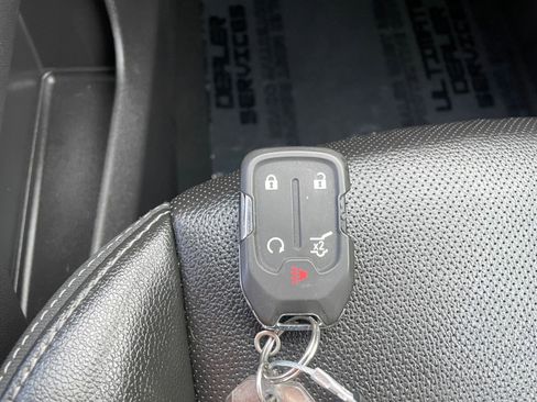 Used 2024 GMC Terrain SLT image 22